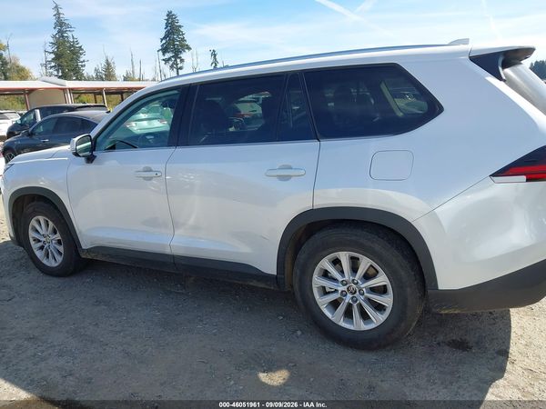 2025 TOYOTA GRAND HIGHLANDER XLE — I117