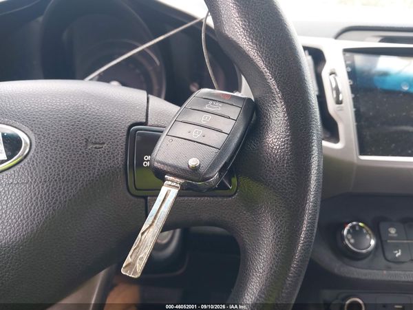 2016 KIA SPORTAGE LX — I11