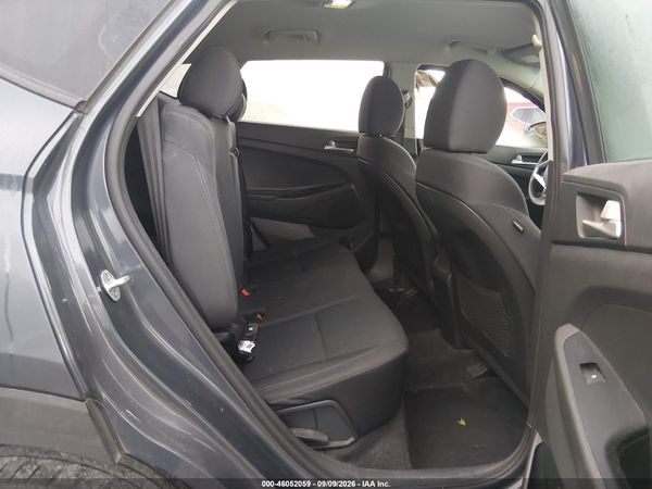 2019 HYUNDAI TUCSON SE — I8