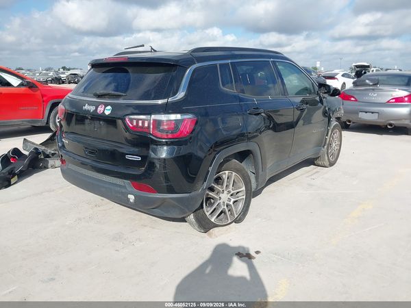 2017 JEEP NEW COMPASS LATITUDE 4X4 — I4