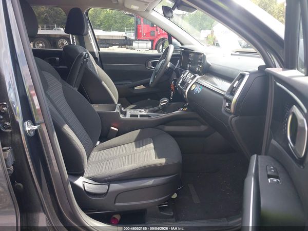 2023 KIA SORENTO LX — I5