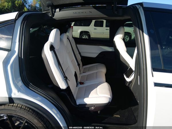 2022 TESLA MODEL X — I8