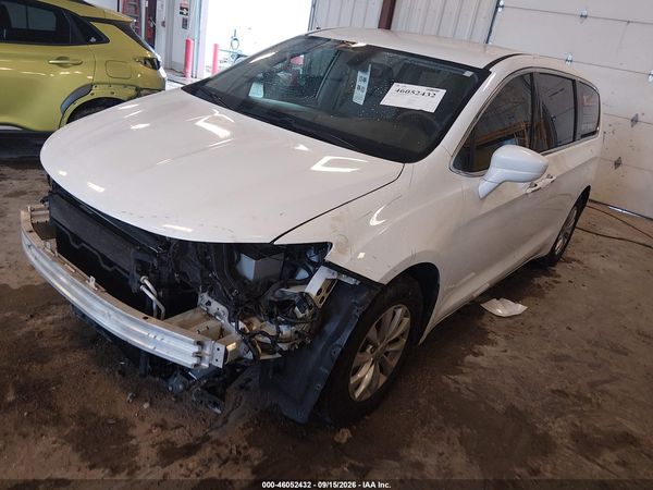 2018 CHRYSLER PACIFICA — I2