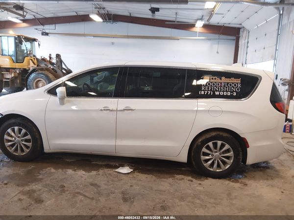 2018 CHRYSLER PACIFICA TOURING PLUS — I117