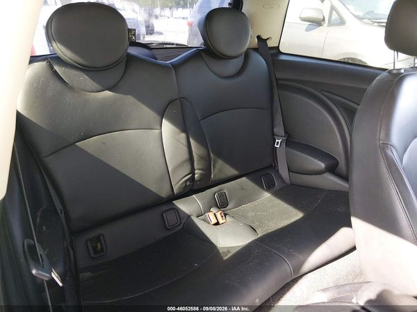 2012 MINI COOPER S
