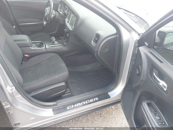 2013 DODGE CHARGER SXT