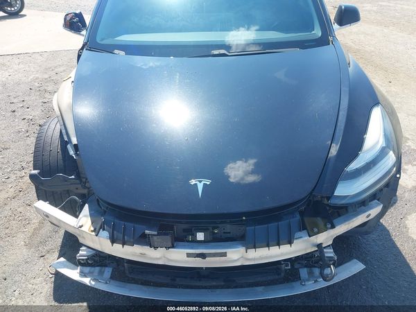 2018 TESLA MODEL 3 LONG RANGE/PERFORMANCE — I10