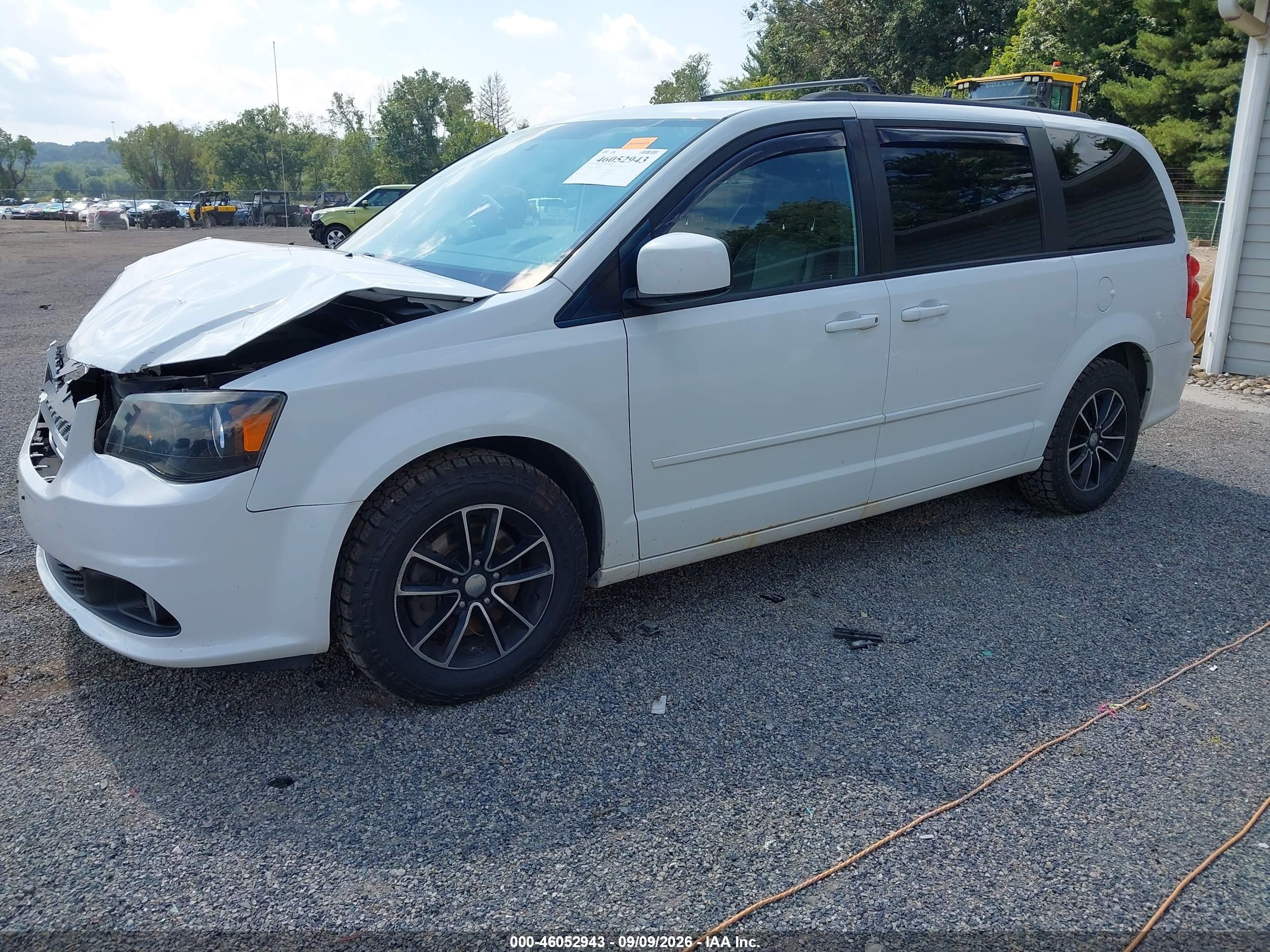 2017 DODGE GRAND CARAVAN GT — I2