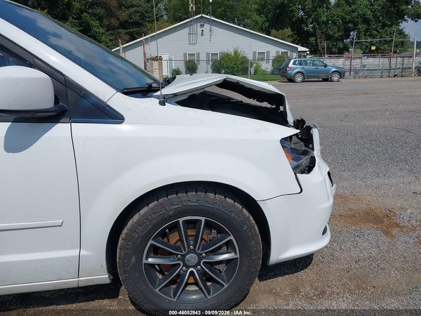 2017 DODGE GRAND CARAVAN GT — I153