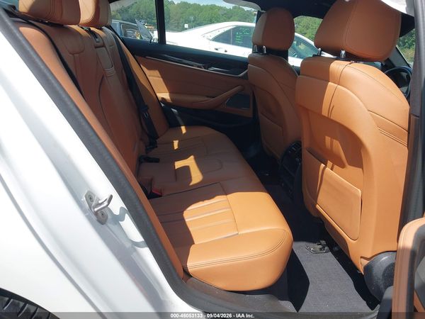 2021 BMW 540I — I8