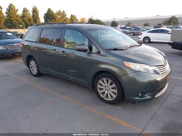 2012 TOYOTA SIENNA LIMITED 7 PASSENGER