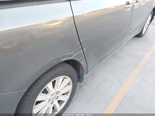 2012 TOYOTA SIENNA LIMITED 7 PASSENGER