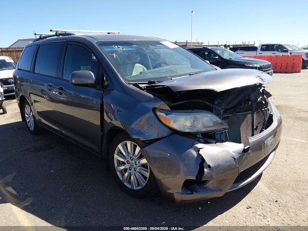 2015 TOYOTA SIENNA LE 7 PASSENGER — I1
