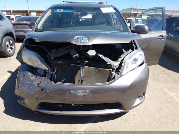2015 TOYOTA SIENNA LE 7 PASSENGER — I6
