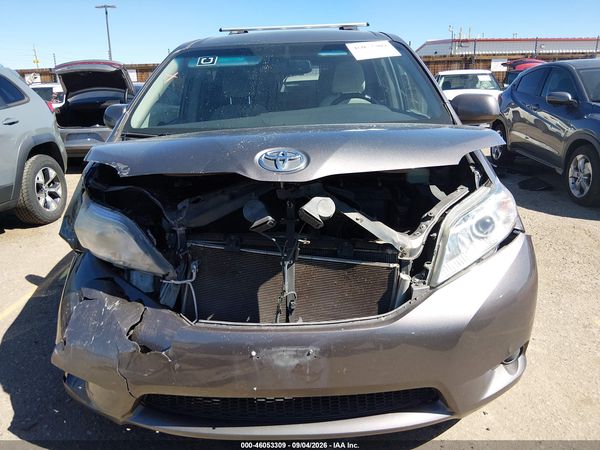 2015 TOYOTA SIENNA LE 7 PASSENGER — I115