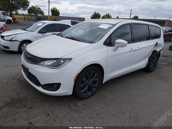 2018 CHRYSLER PACIFICA TOURING PLUS