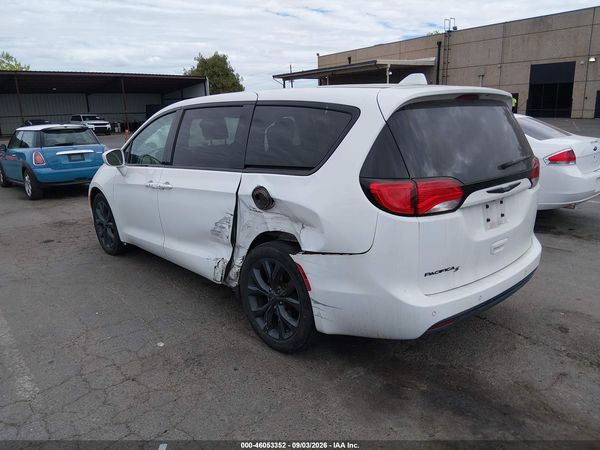 2018 CHRYSLER PACIFICA TOURING PLUS