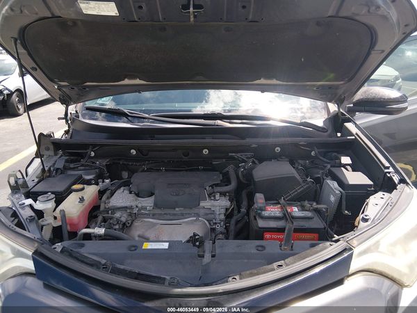 2016 TOYOTA RAV4 SE — I10