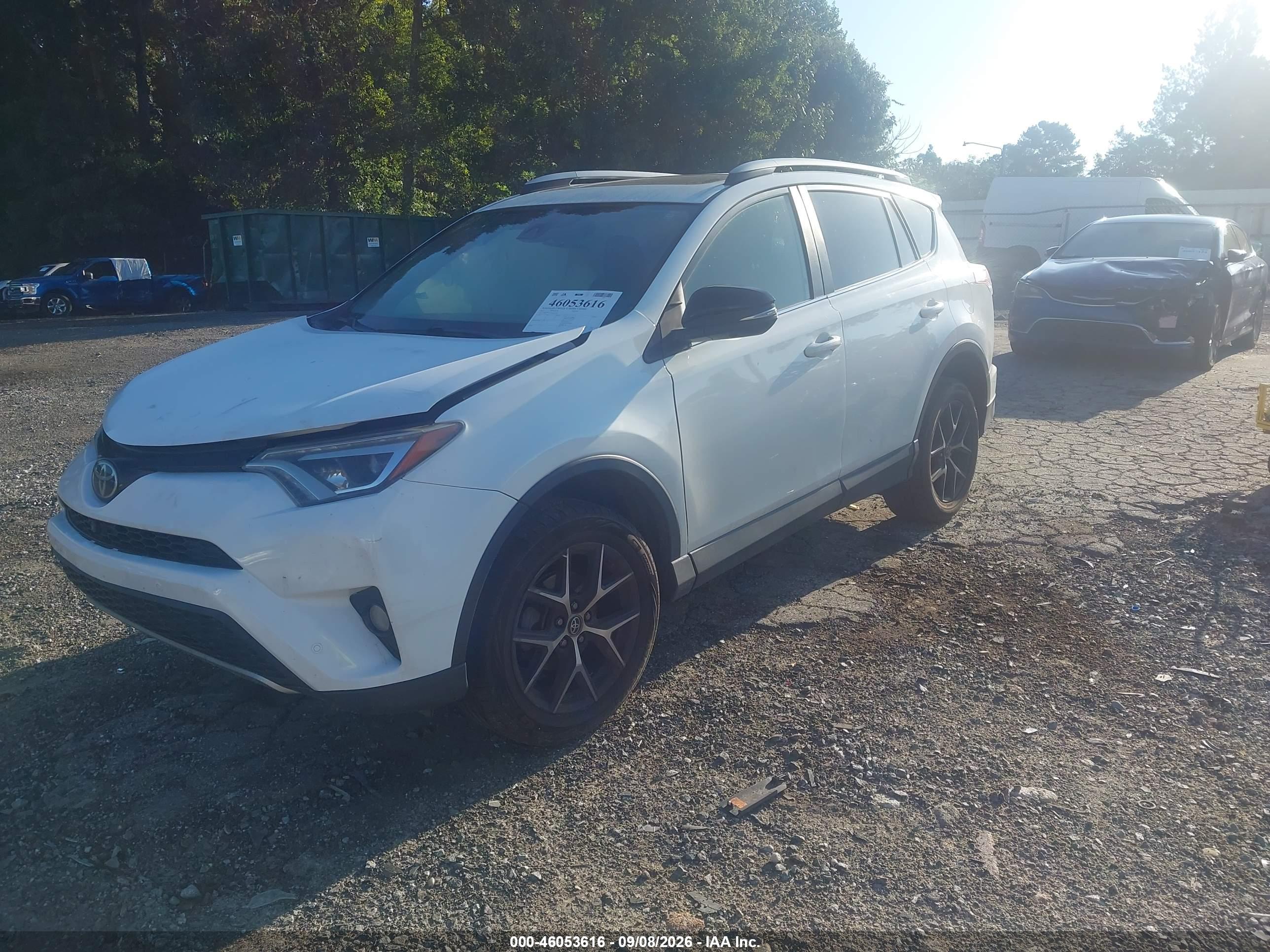 2017 TOYOTA RAV4 SE — I2