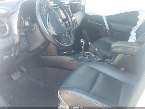 2017 TOYOTA RAV4 SE — I5