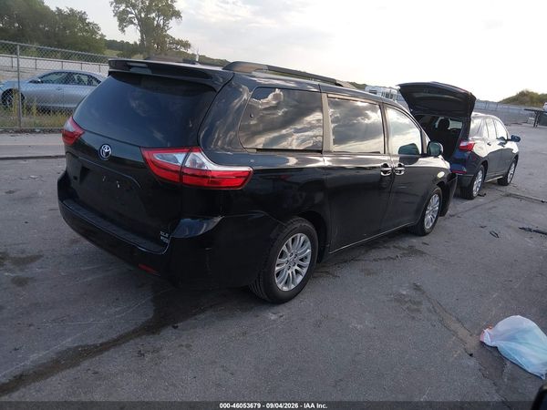 2017 TOYOTA SIENNA XLE 8 PASSENGER — I4