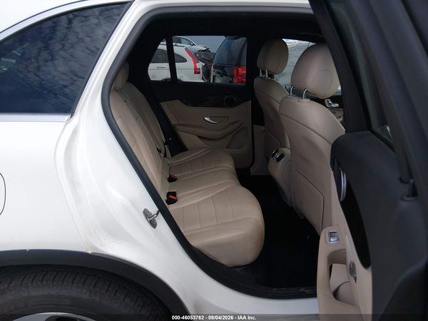 2017 MERCEDES-BENZ GLC 300 GLC300 — I8