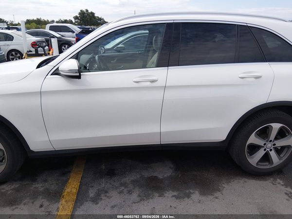 2017 MERCEDES-BENZ GLC 300 GLC300 — I117