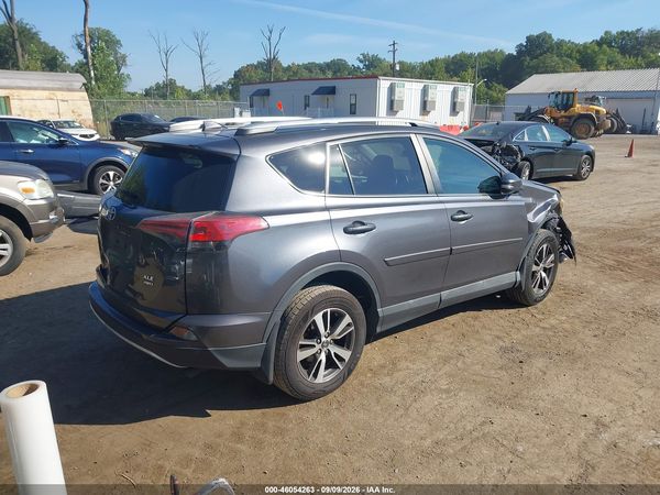 2016 TOYOTA RAV4 XLE — I4