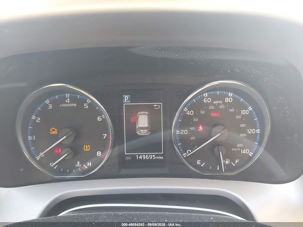 2016 TOYOTA RAV4 XLE — I7