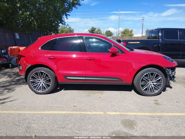 2024 PORSCHE MACAN T — I116