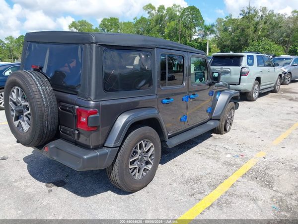 2025 JEEP WRANGLER 4-DOOR SAHARA 4X4 — I4
