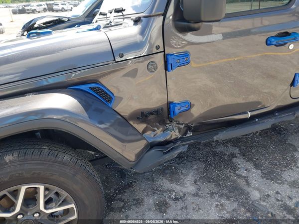 2025 JEEP WRANGLER 4-DOOR SAHARA 4X4 — I6