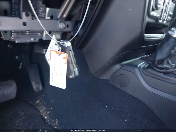 2025 JEEP WRANGLER 4-DOOR SAHARA 4X4 — I11
