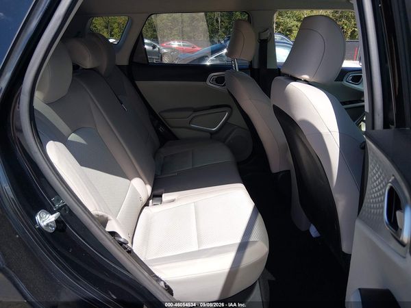 2021 KIA SOUL LX — I8