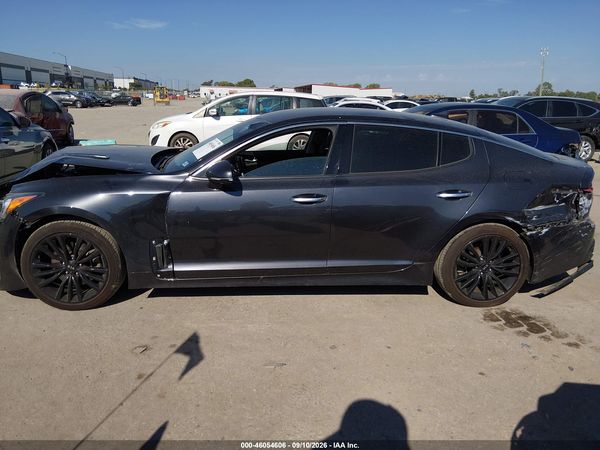 2019 KIA STINGER Base — I117