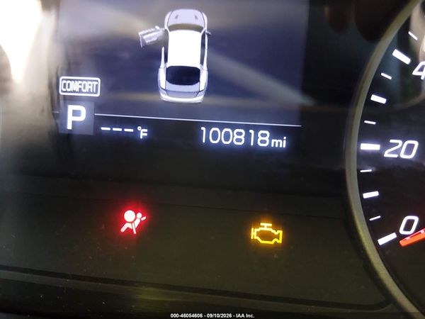 2019 KIA STINGER Base — I118