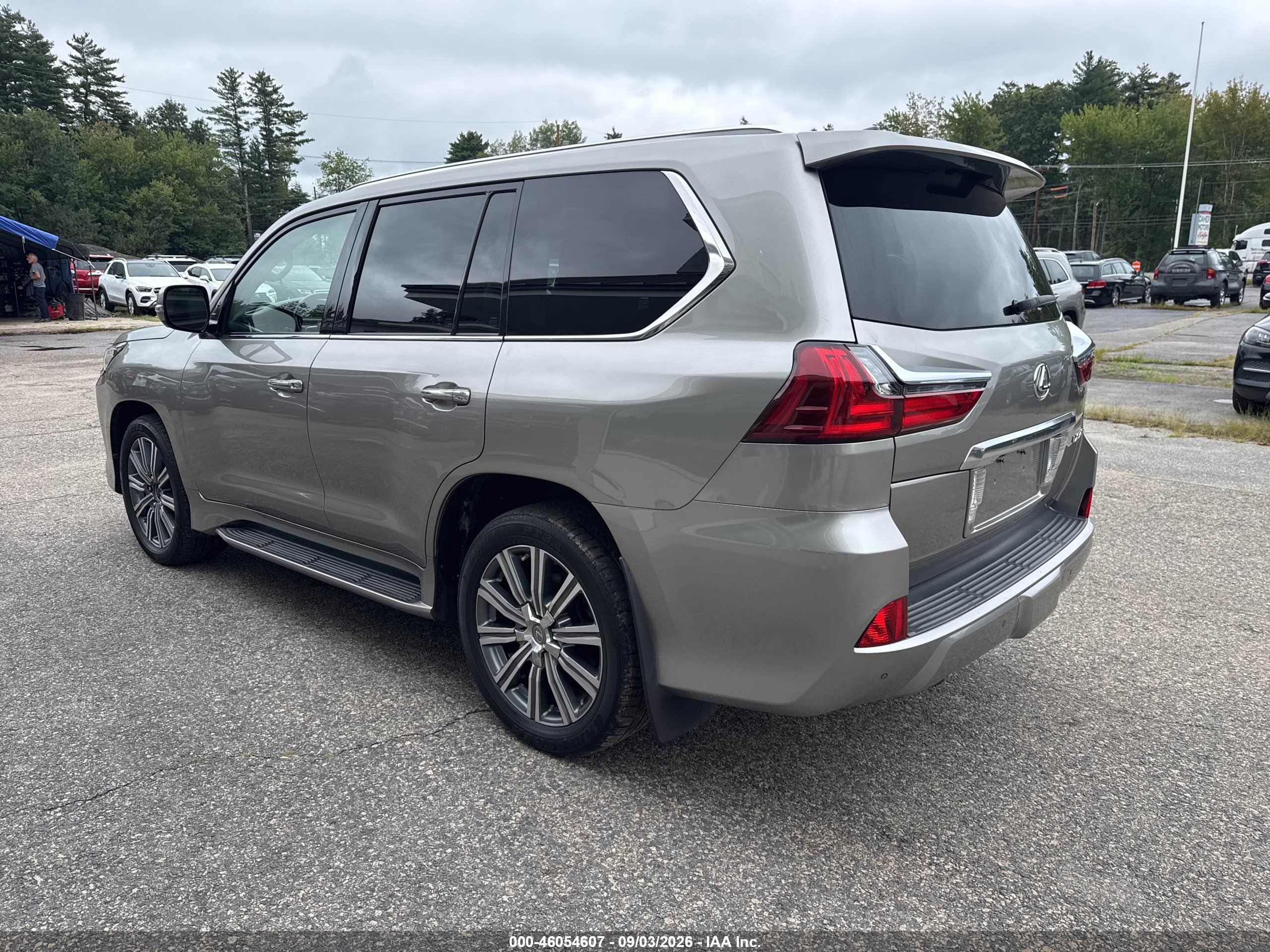 2016 LEXUS LX 570