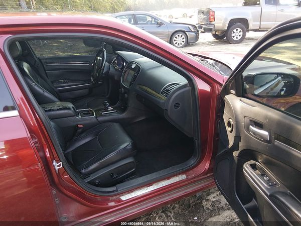 2012 CHRYSLER 300 LIMITED — I5