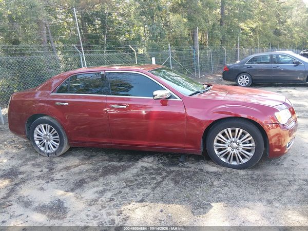 2012 CHRYSLER 300 LIMITED — I116
