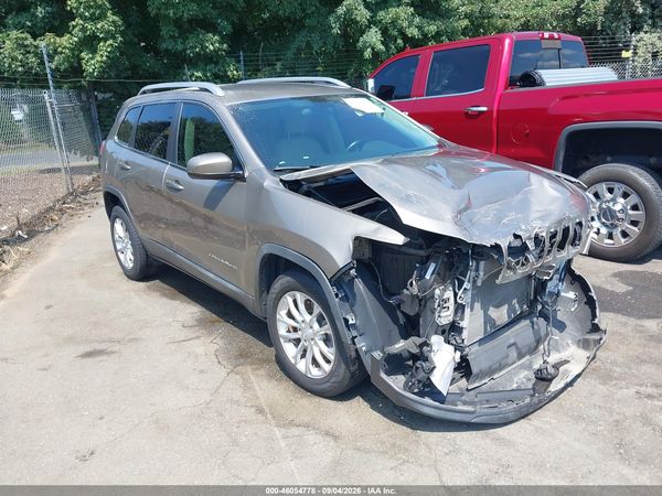 2019 JEEP CHEROKEE LATITUDE FWD — I1