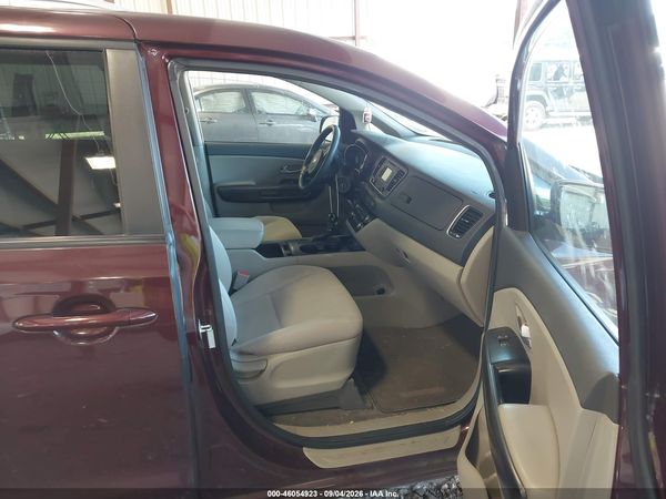2016 KIA SEDONA LX