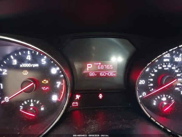2016 KIA SEDONA LX