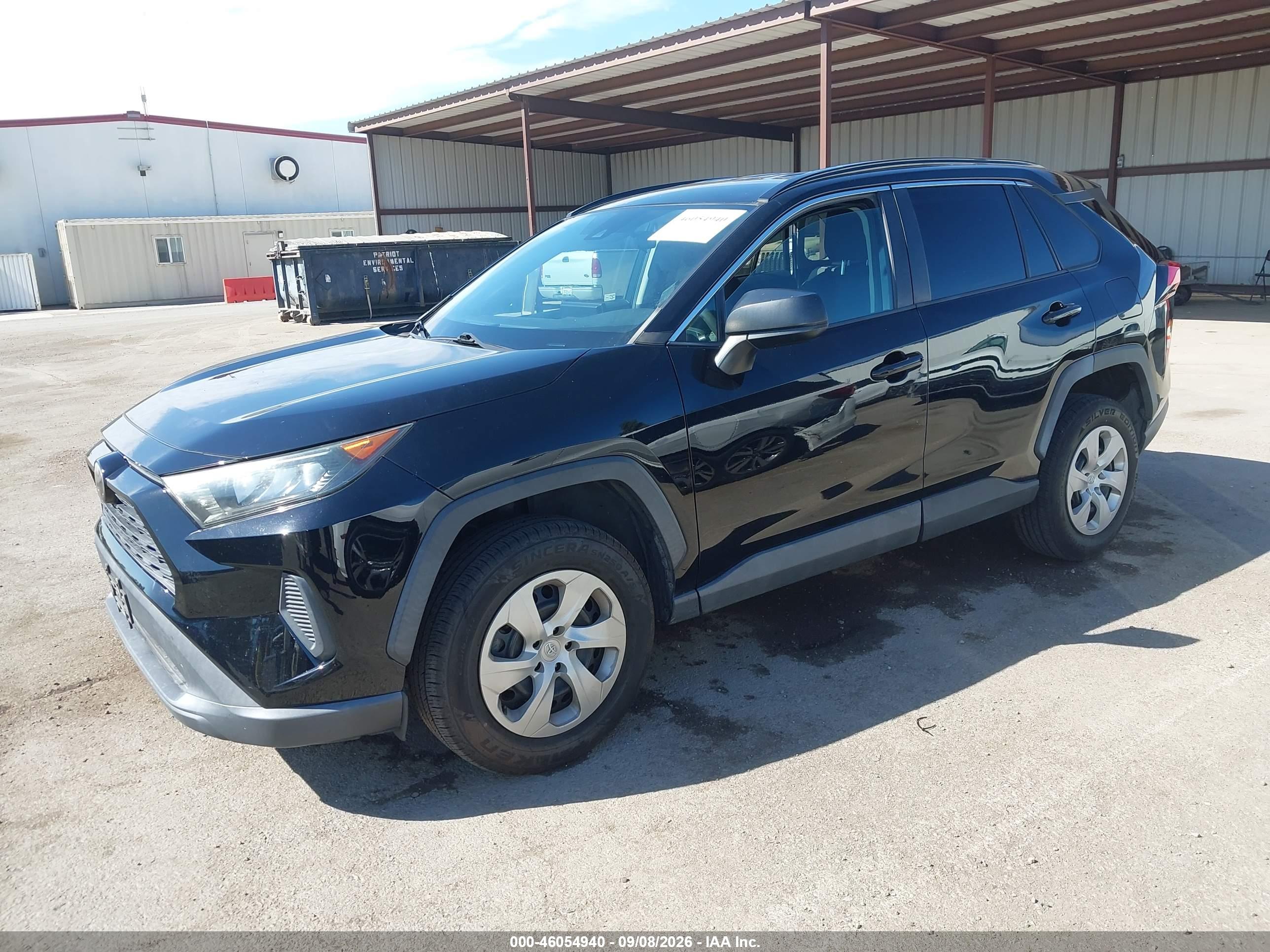 2019 TOYOTA RAV4 LE — I2