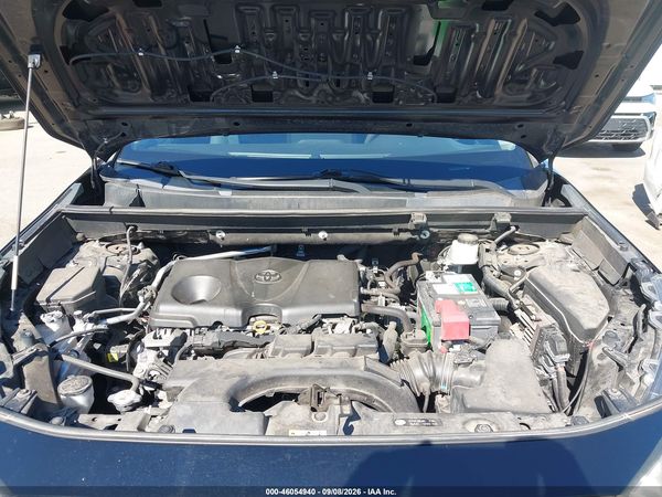 2019 TOYOTA RAV4 LE — I10