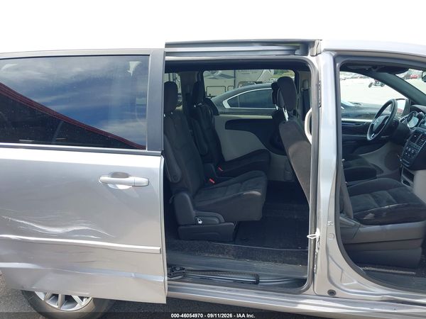 2016 DODGE GRAND CARAVAN SE PLUS — I8