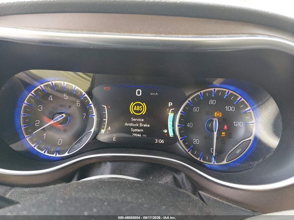 2019 CHRYSLER PACIFICA TOURING L PLUS — I7