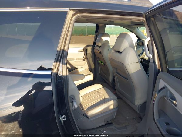 2017 CHEVROLET TRAVERSE PREMIER — I8