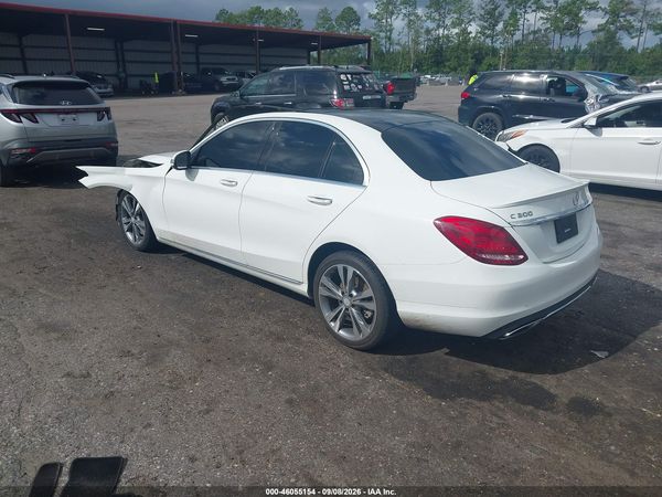 2015 MERCEDES-BENZ C 300 Base — I3
