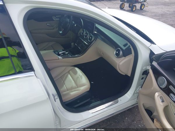 2015 MERCEDES-BENZ C 300 Base — I5