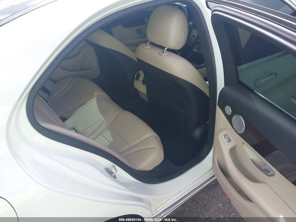 2015 MERCEDES-BENZ C 300 Base — I8